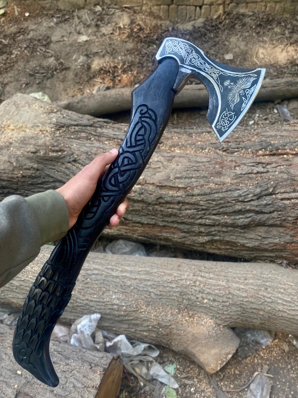 Handmade Raven Axe with Leather Sheath, High Carbon Steel Norse Hatchet, Birthday Gift for Him, Husband, Boyfriend, Groomsmen, ChristmasGift