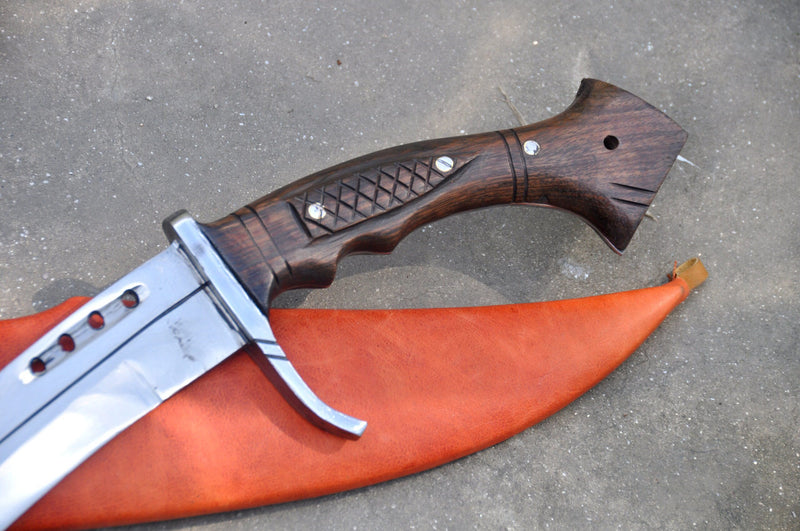 300 King Leonidas Spartan sword replica with curved sharpened blade
