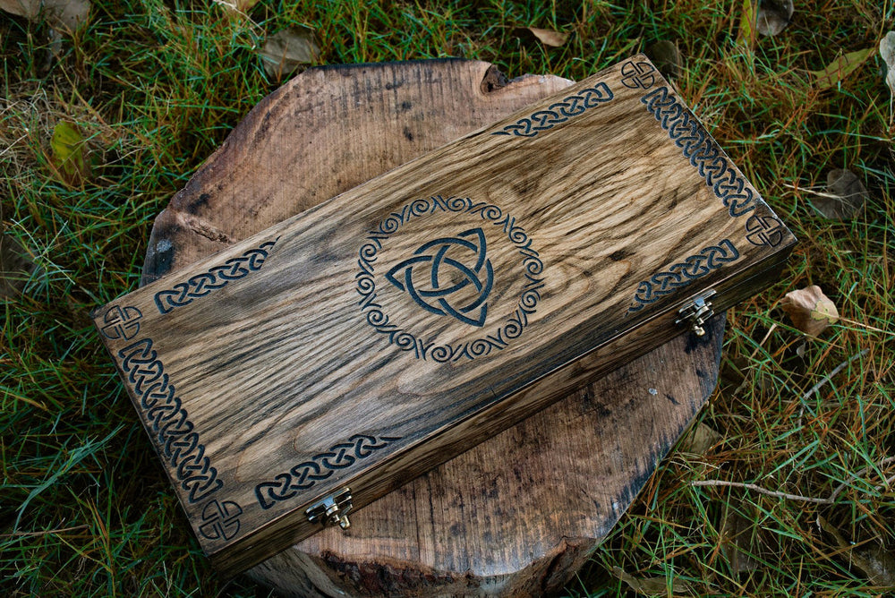 Assassin's Creed Valhalla Eivor Viking axe replica