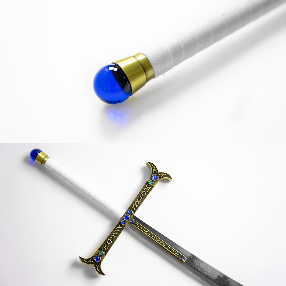 Dracule Mihawk Yoru greatsword replica with carbon steel blade and sheath