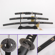 Touken Ranbu Nakigitsune sword replica with black handle and saya