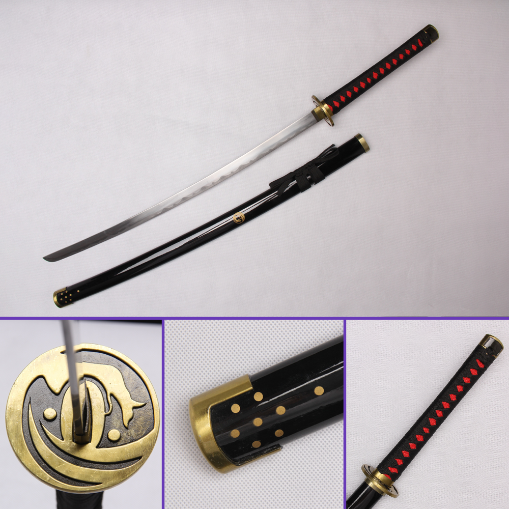 Touken Ranbu Nakigitsune sword replica with black handle and saya