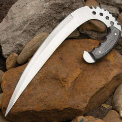 The Chronicles of Riddick Riddick Ulak saber claws replica