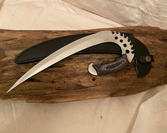 The Chronicles of Riddick Riddick Ulak saber claws replica