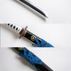 Jin Sakai Ghost of Tsushima katana replica with wooden sheath