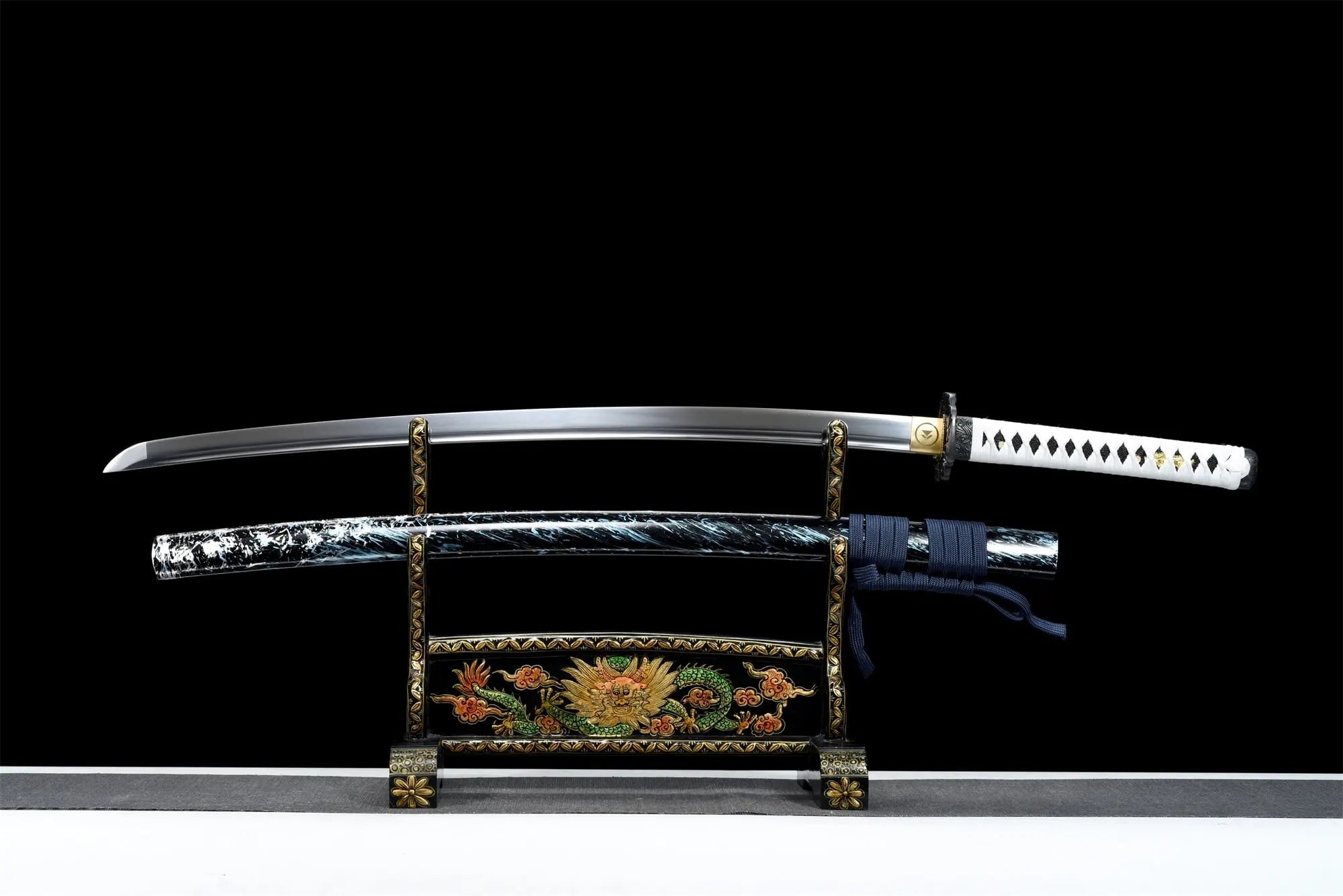 Ghost of Tsushima Jin Sakai katana replica with Sakai clan tsuba