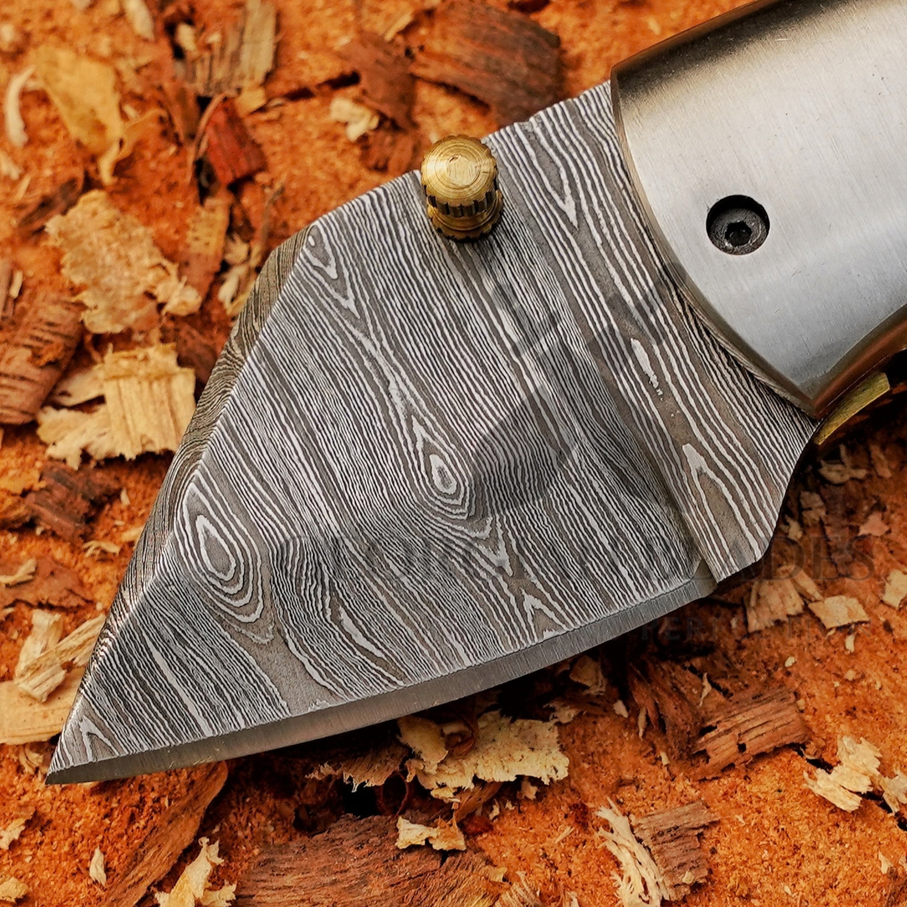 Paul Revere Damascus folding pocket knife with USA-style handle and leather sheath