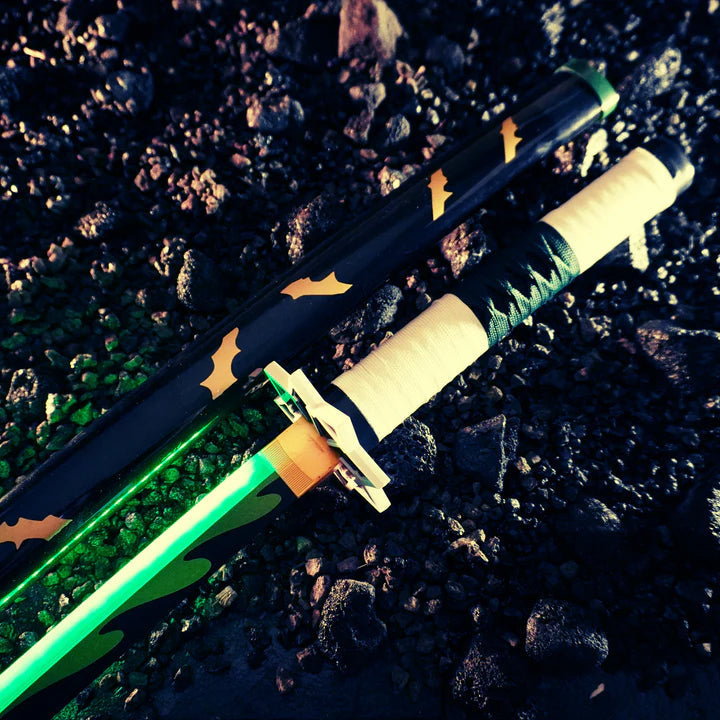 Dungeon Ascension Knight Killer metal dagger replica with rune-etched handle